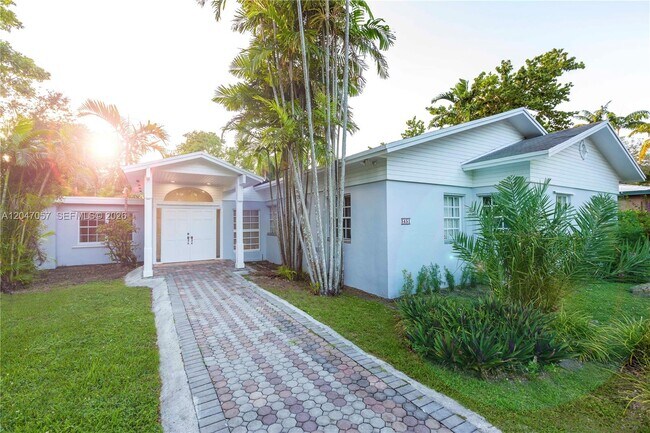Building Photo - 5451 SW 80th St