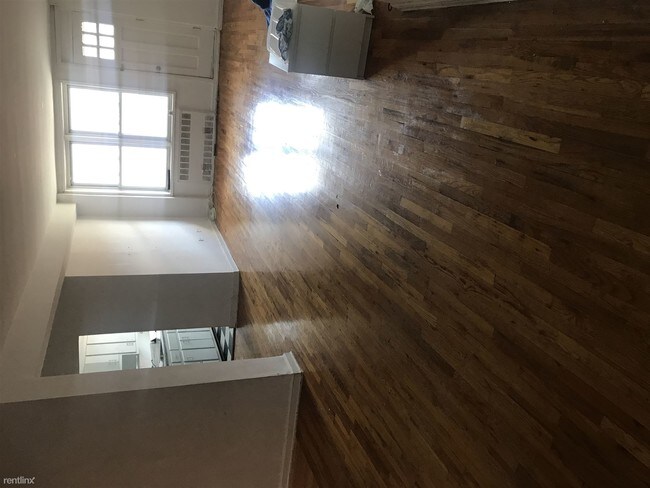 Building Photo - Studio, 1 bath Apartment - 6259 108th St 3A