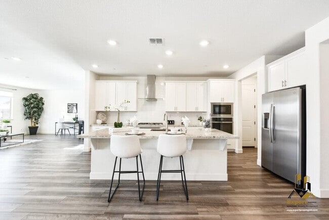 Building Photo - 4040 Swing Way