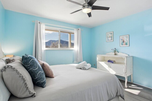 Building Photo - 645 Manhattan Plz