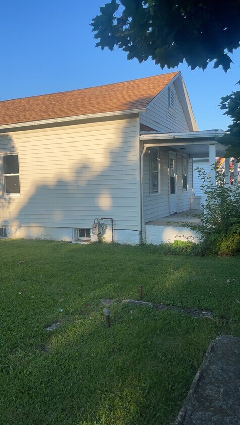 Primary Photo - 905 Filmore St