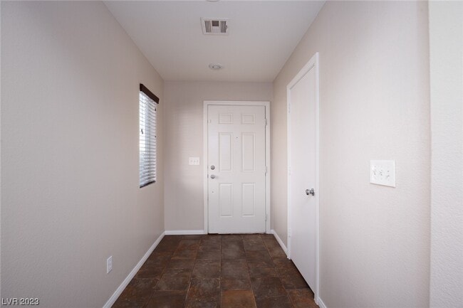 Building Photo - 125 Icy River Ave