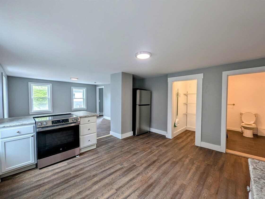 Foto principal - 13-15-15 Walnut St