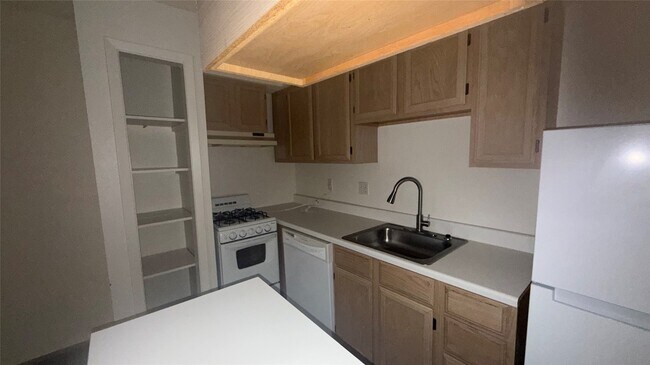 Foto del edificio - 1328 Bomar St