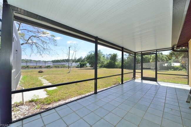 Foto del edificio - 1579 25th St SW