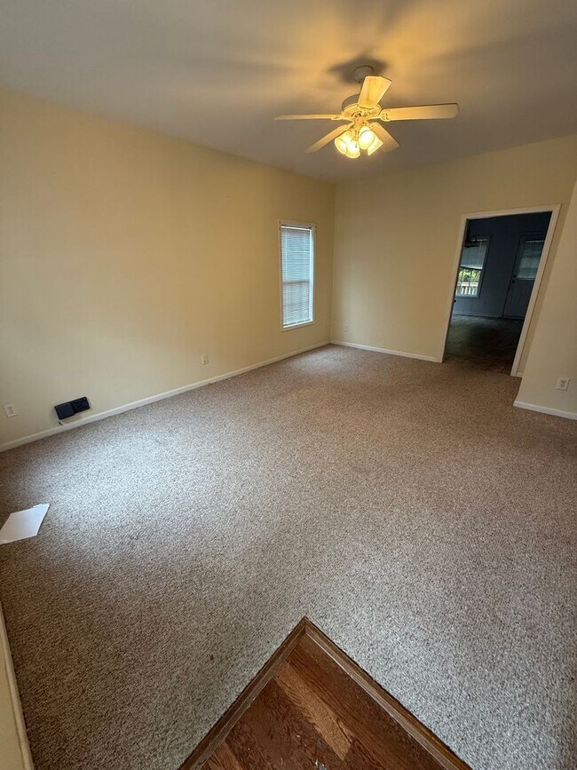 Foto del edificio - 1209 Stoneridge Ln