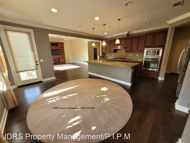 Building Photo - 5 br, 3 bath House - 13100 Early Crimson St