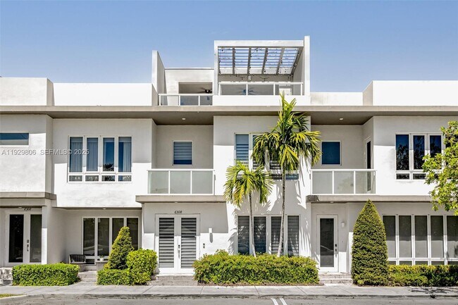 Foto del edificio - 6308 NW 104th Path