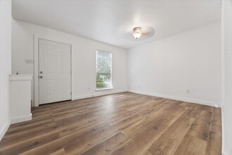 Building Photo - 1936 Upland Dr