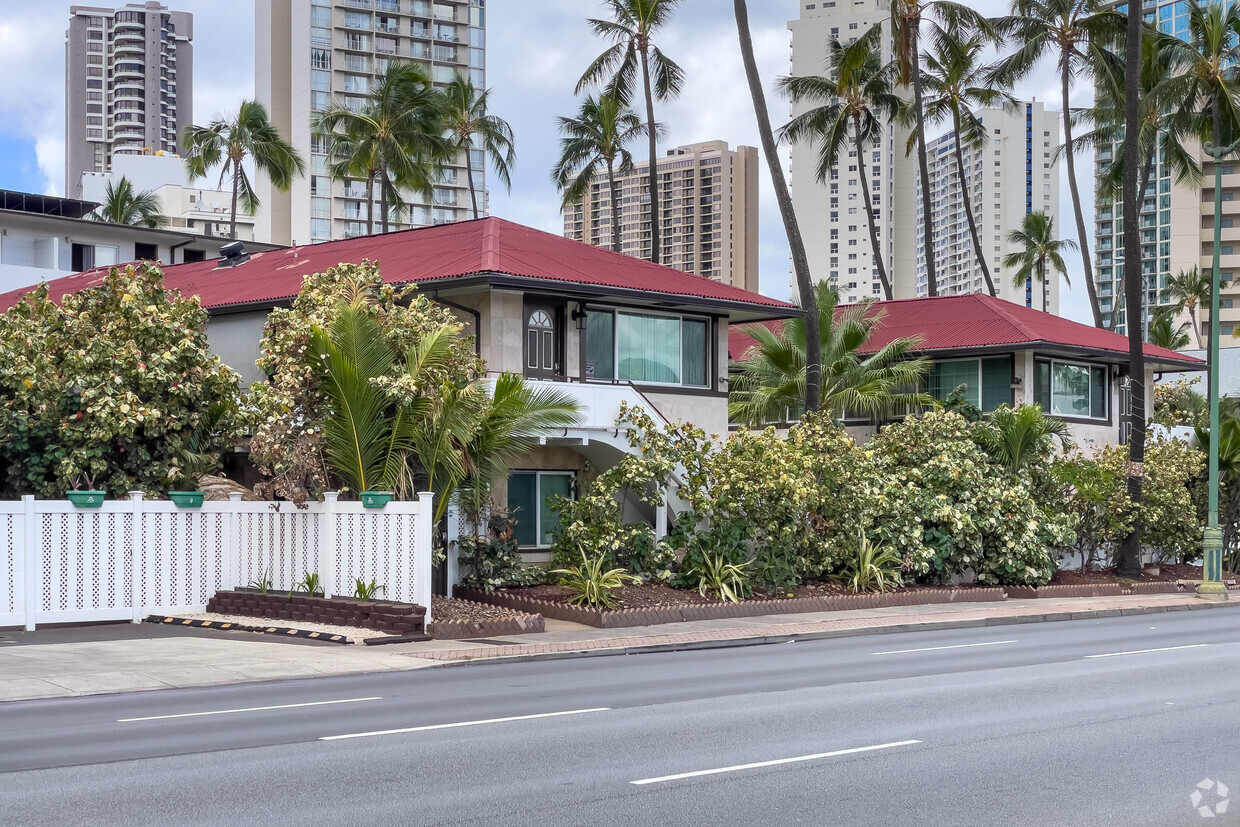 Primary Photo - 1965 Ala Wai Blvd