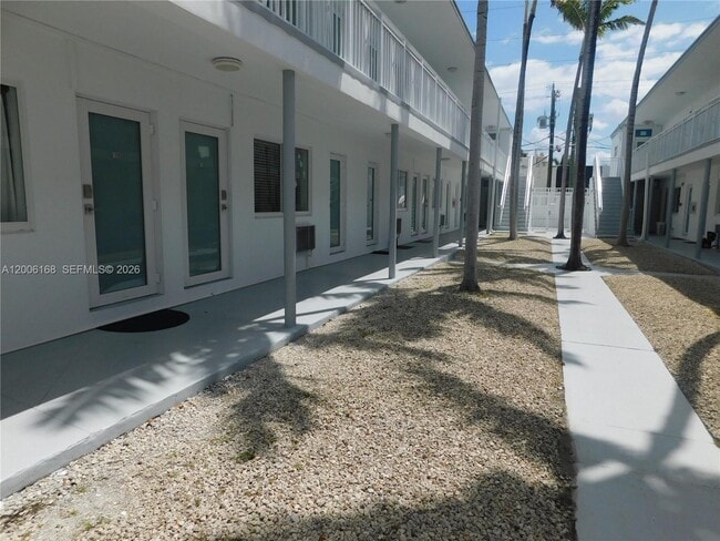 Building Photo - 7445 Harding Ave