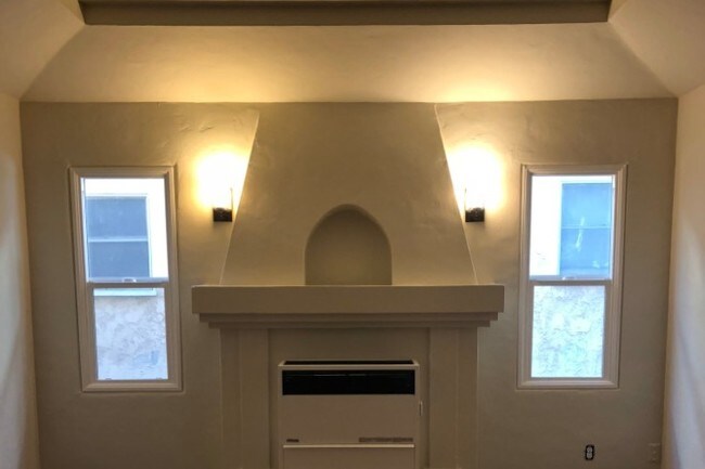 Foto del edificio - 4235 Degnan Blvd