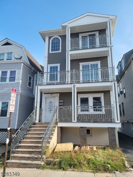 Building Photo - 46 Headley Terrace