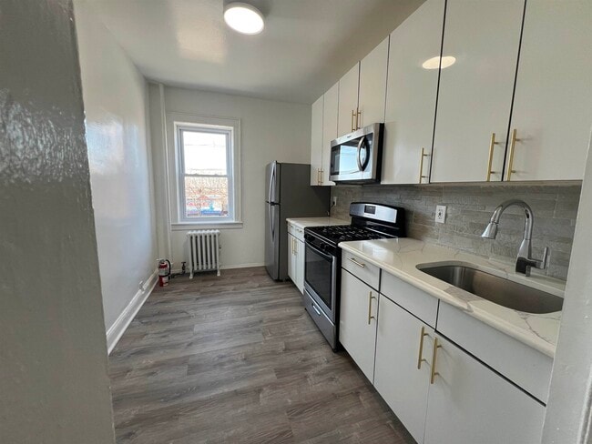 Building Photo - 8610 John F. Kennedy Blvd