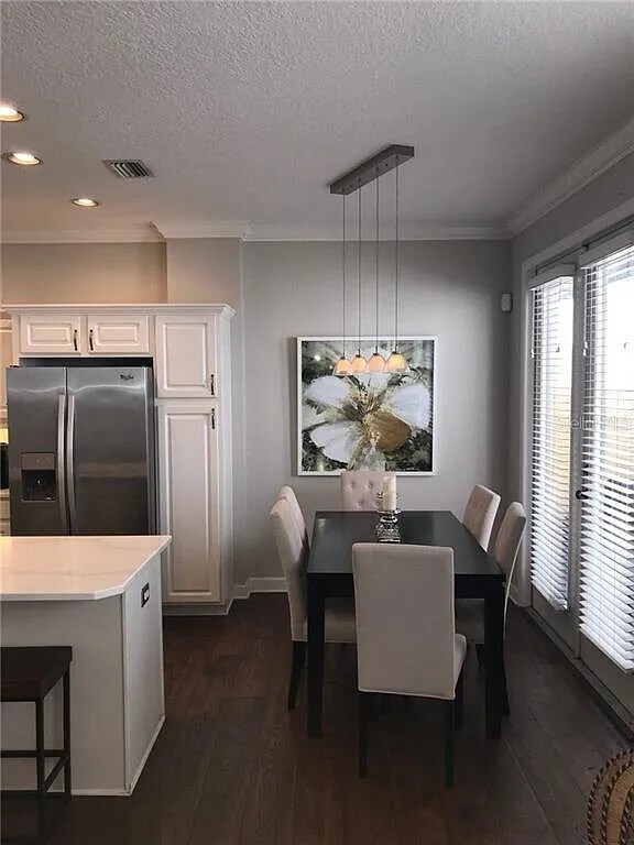 Foto del edificio - 106 S Moody Ave