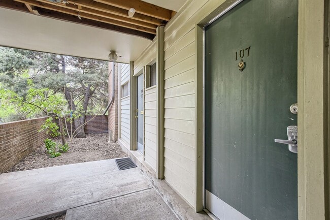 Photo - Central 1 BDR / 1 BA Condo in Boulder