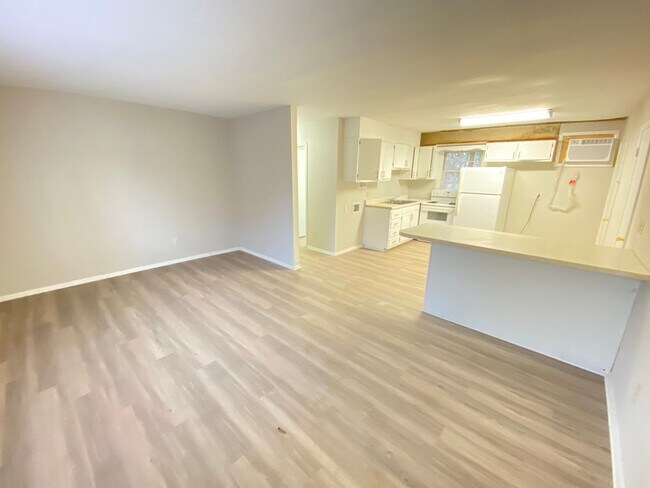Foto del edificio - 2bed/1ba Apt off S Main Kannapolis close t...