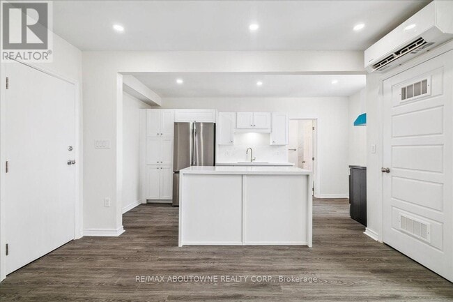 Photo du bâtiment - 68 Peel St