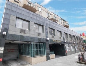Building Photo - 63-47 Booth St
