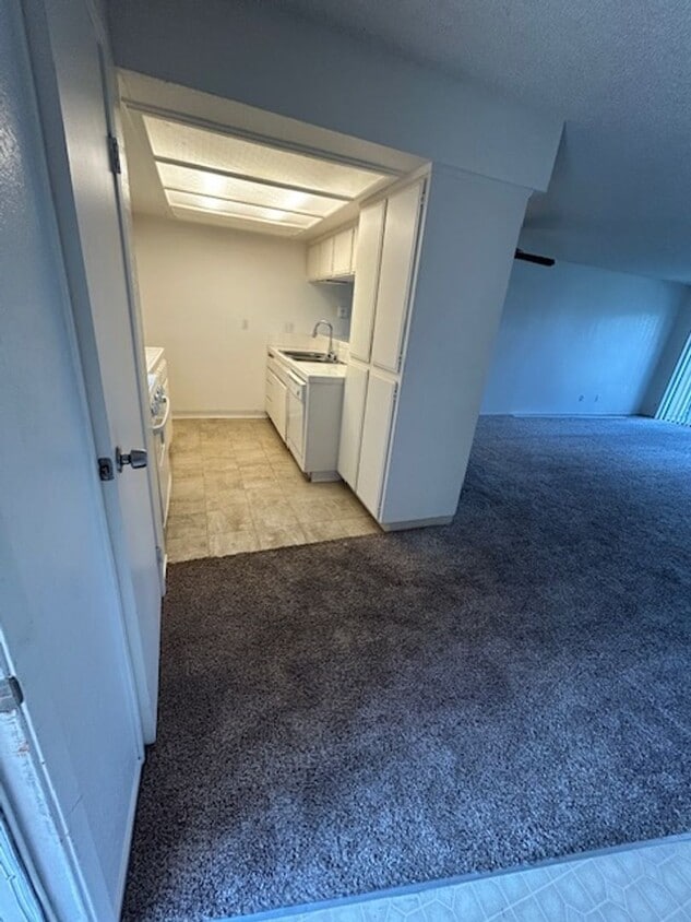 Primary Photo - *** Move-In Special $300 OFF 1st Month's R...