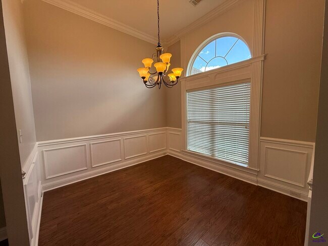 Foto del edificio - 616 Amberley Ct