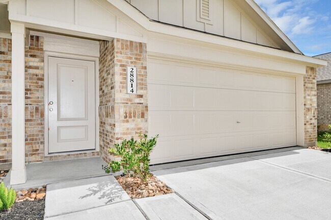 Foto del edificio - 28814 Golden Wheat Ct