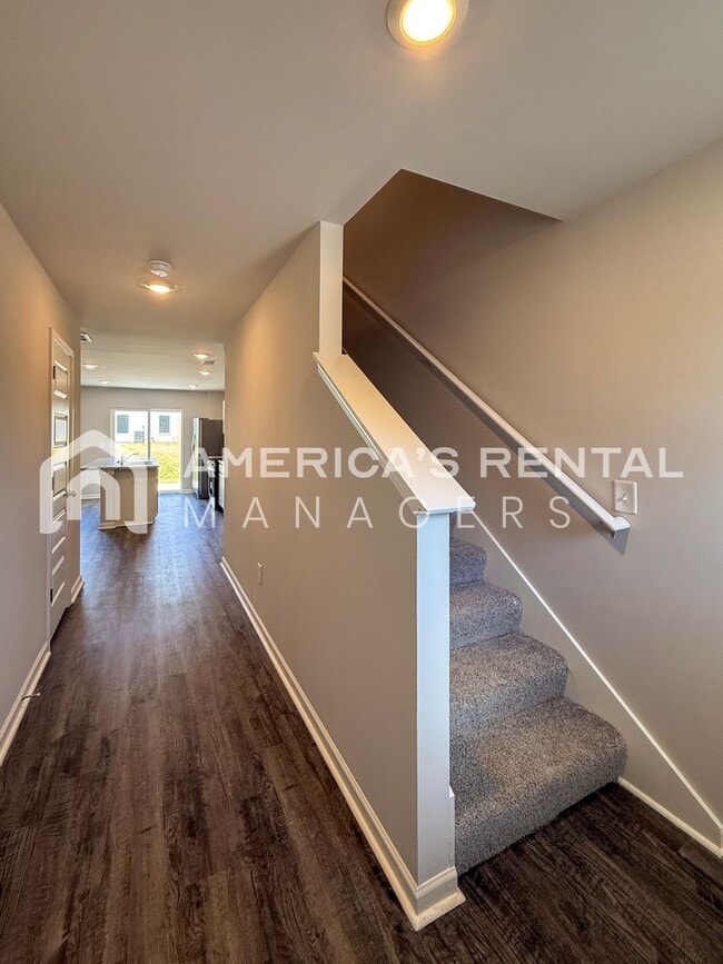 Building Photo - New Construction Townhome for Rent in Linc...