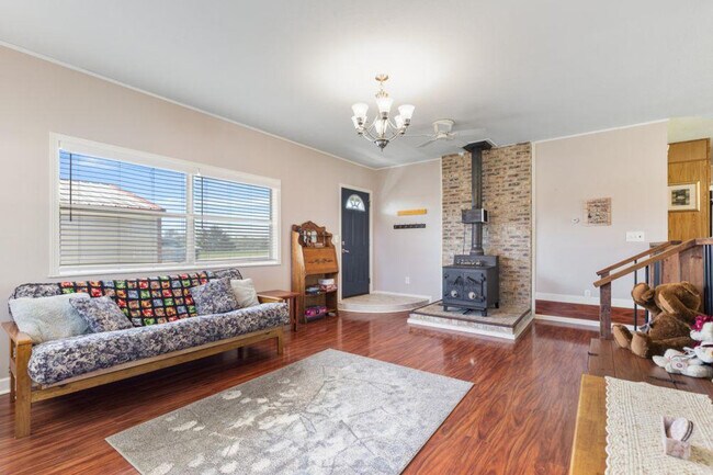 Foto del edificio - 1310 Fredrick Ln