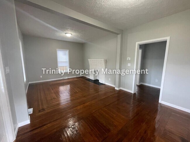 Foto del edificio - 417 Buckhannon Ave