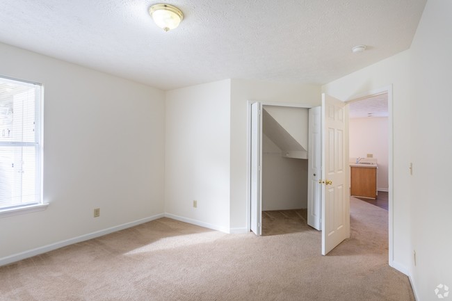 Building Photo - 4180 Pine Drive