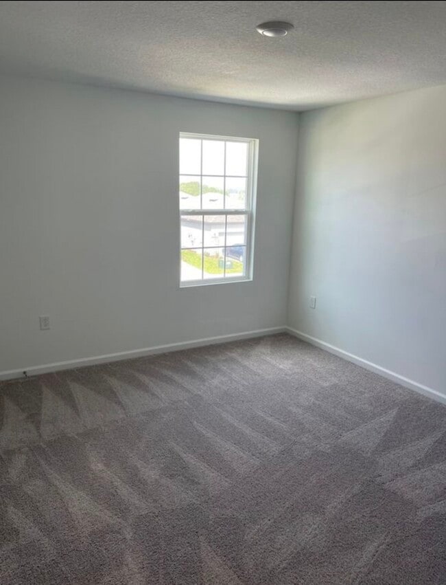 Building Photo - 8620 Sportsman Lp