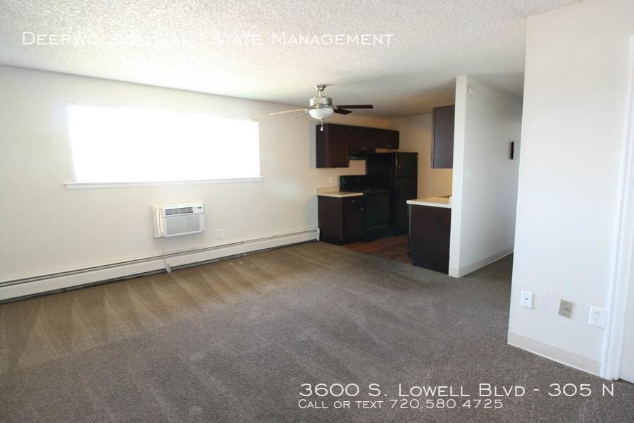 Primary Photo - 3600 S Lowell Blvd