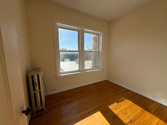 Building Photo - 2712 N Milwaukee Ave