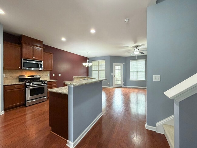 Building Photo - 8268 Primanti Blvd