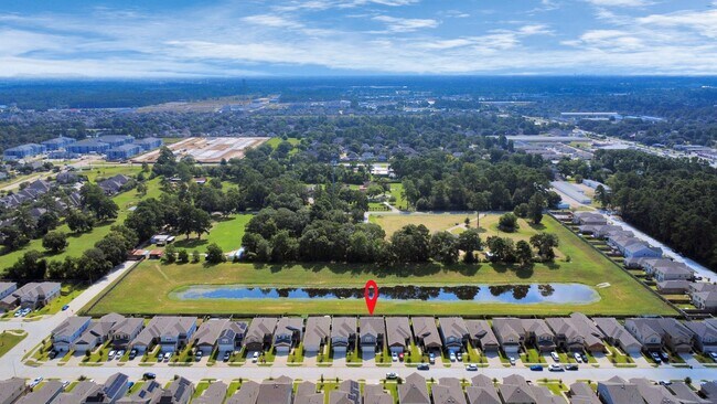 Foto del edificio - 17310 Rock Willow Ln