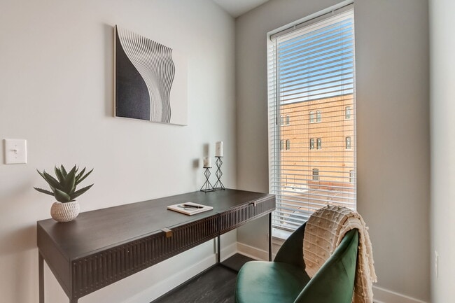 Building Photo - Wesmont