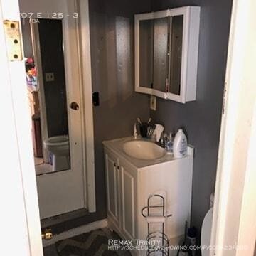 Foto del edificio - 2797 E 125th St