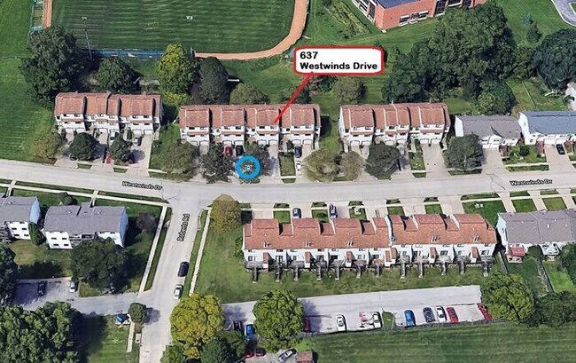 Building Photo - 637 Westwinds Dr