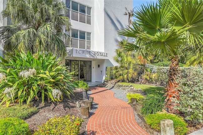 Photo - 17800 Atlantic Blvd Apartment