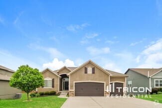 Building Photo - 6618 NW 104th Terrace