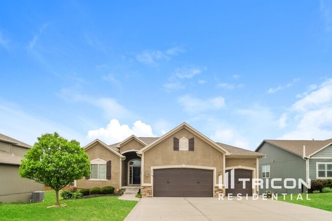 Building Photo - 6618 NW 104th Terrace Building Photo - 6618 NW 104th Terrace