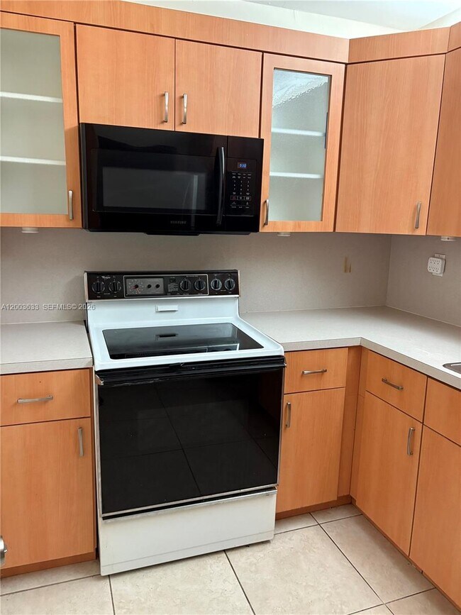 Foto del edificio - 8335 SW 72nd Ave