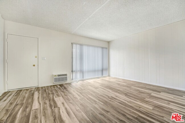Foto del edificio - 1140 N Clark St