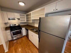 Building Photo - 1544 9th St