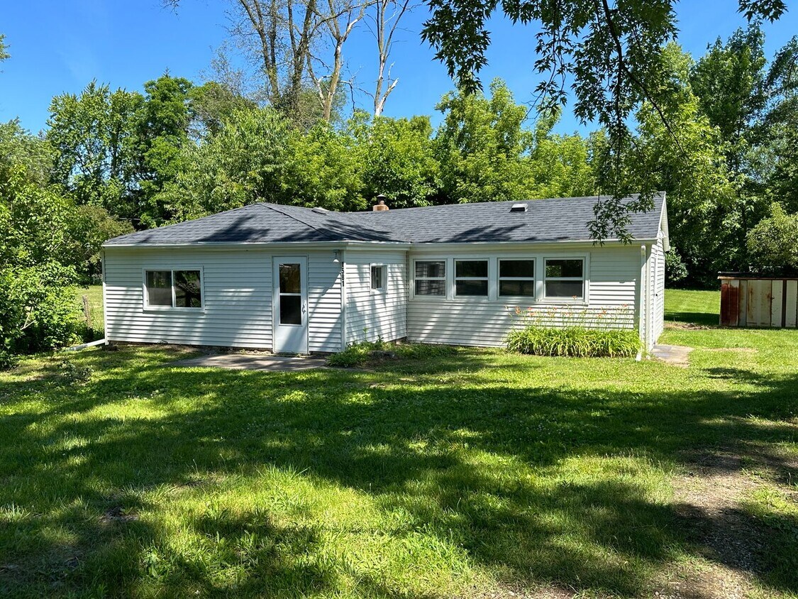 1581 Orchard Ct, Jackson, MI 49203 House Rental in Jackson, MI