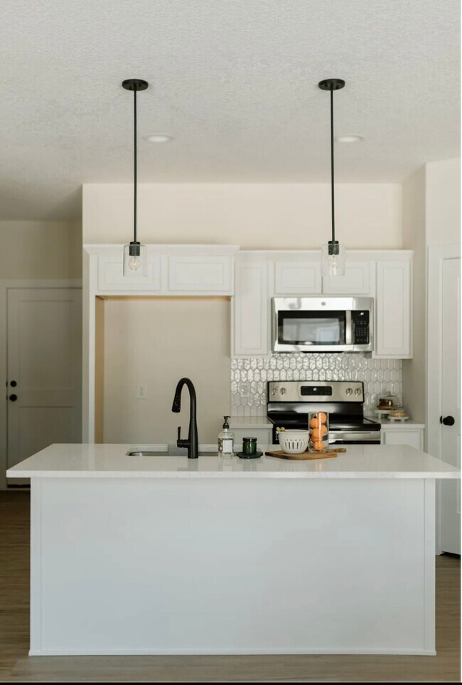 Foto del edificio - 1260 E 28th St