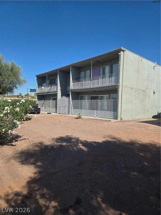 Building Photo - 1388 E Desert Inn Rd