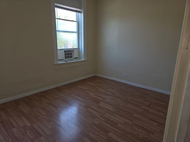 Foto del edificio - 3302 Winnebago St