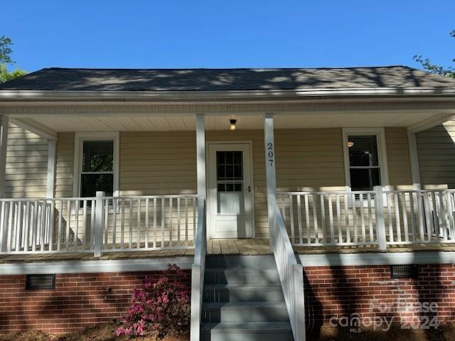 Primary Photo - 207 Goldston St