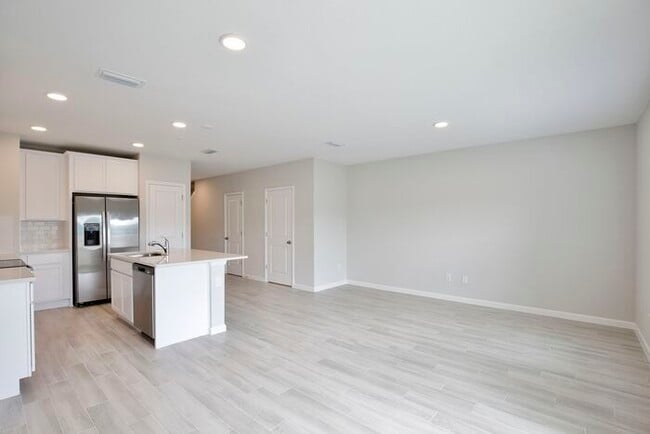 Building Photo - Brand-New 3/3 Modern Townhome in Gated Tys...